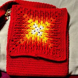 Crochet MESSENGER BAG